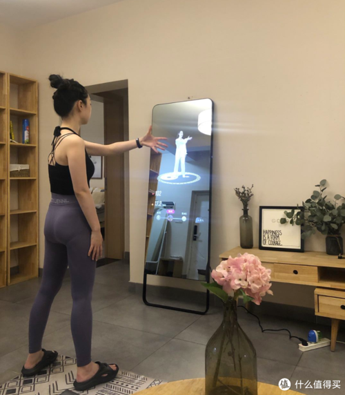 智能私人健身教练-未来智能壁挂健身镜