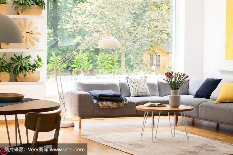 提升生活品质的快乐居家家具——打造高效健康生活空间