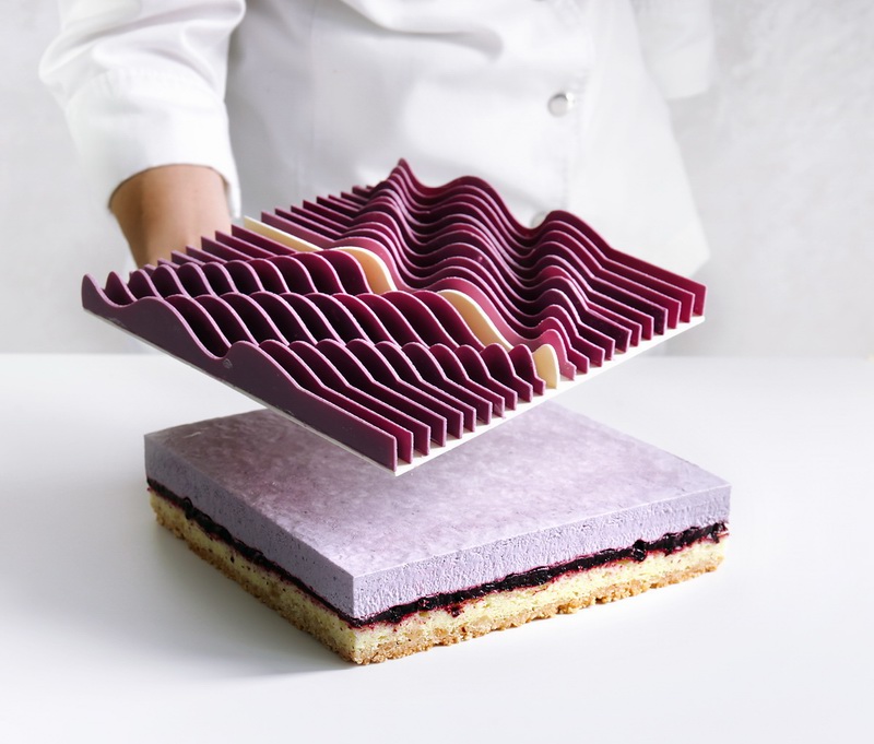 建筑师转行的糕点师Dinara Kasko用红巧克力在上海创作几何美学蛋糕