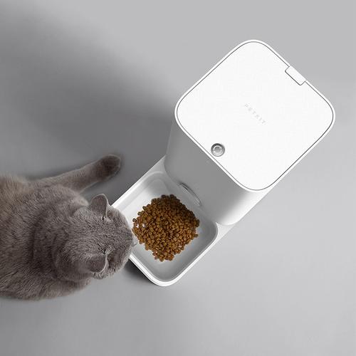克隆猫智能喂食器：让宠物随时吃到新鲜食物