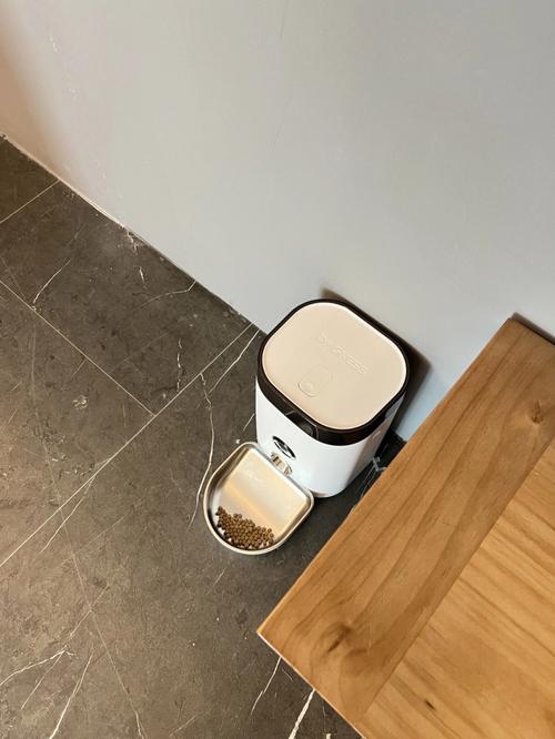 智能家居宠物喂食器——智能宠物管家