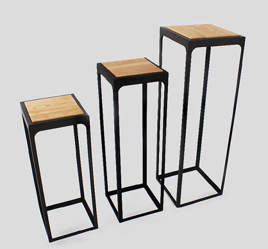 创意家具产品：木艺与铁艺的完美结合