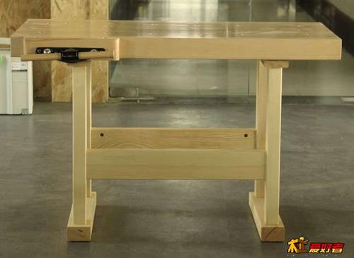 创新家具产品：康乐木工坐架桌