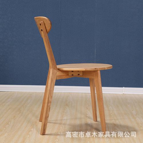 创新家具产品：时尚木艺餐椅