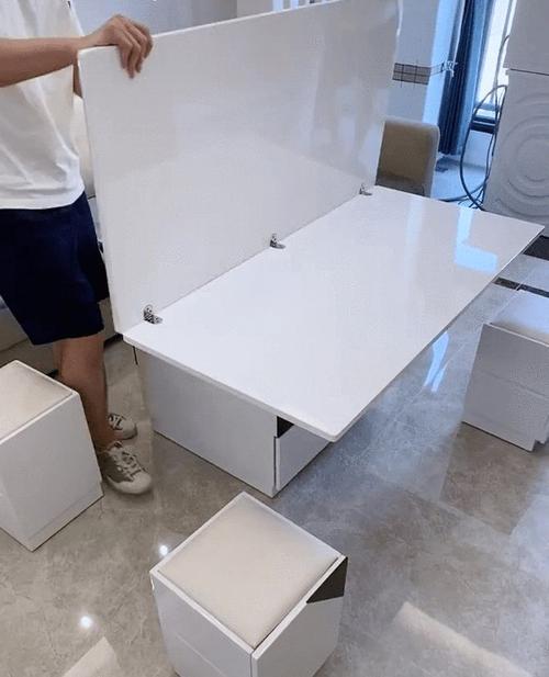 创新品牌：奇妙家具——变形时光