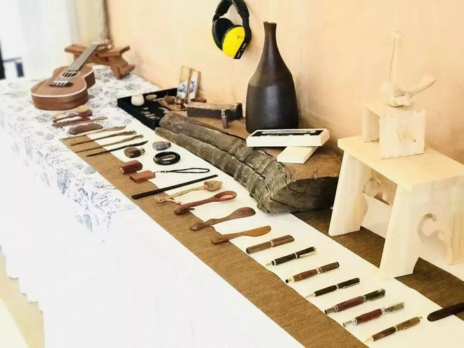 创新品牌——木艺工坊（WoodCraft）