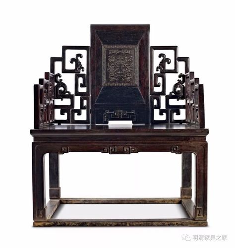 创新家具系列：融合木制与工艺品的奢华之选