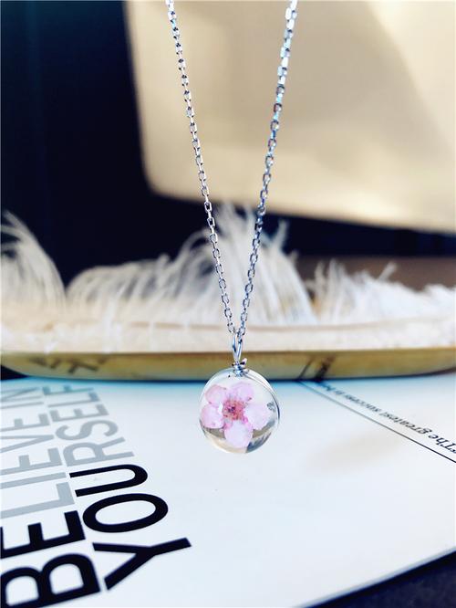 迷人的樱花玻璃饰品