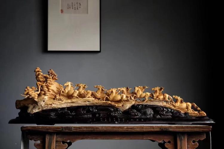 美丽流光传奇：木雕艺术品