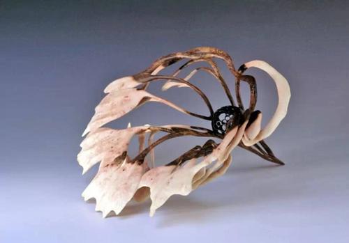 迷人的木制手工艺品：展现自然之美