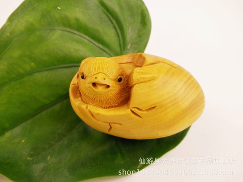 手工艺品：木质迷人的艺术品