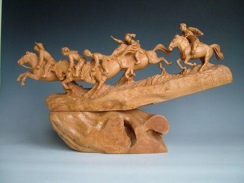 精美木制手工艺品：敬维珍藏的艺术之作