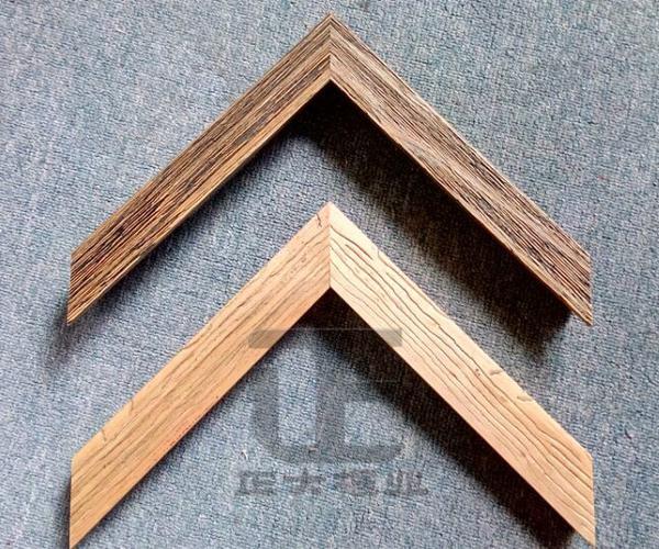 纯手工制作的木质绘画框架：复古与现代的完美结合