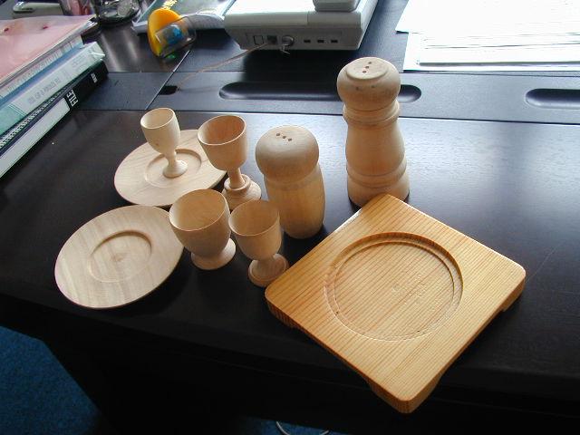 手工木制工艺品：自然之美在指尖舞动
