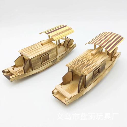 手工艺品之美：木制工艺品