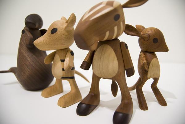 深入探秘独特魅力：手工制作的木制工艺品