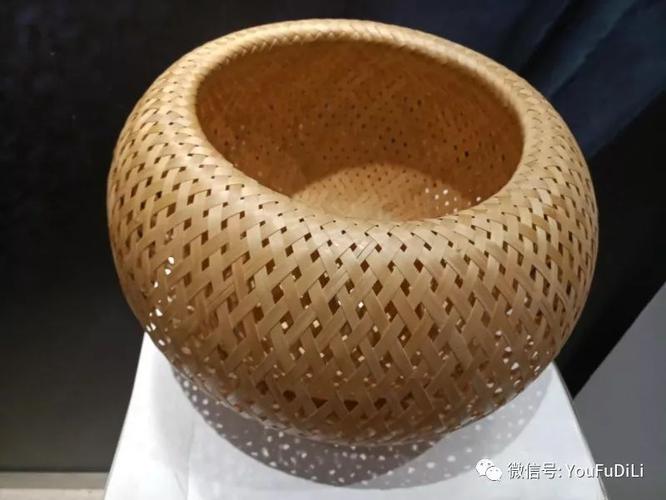 手工艺品：传承历史与创新的结晶