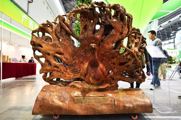 迷人的木制工艺品：将自然之美带入您的生活