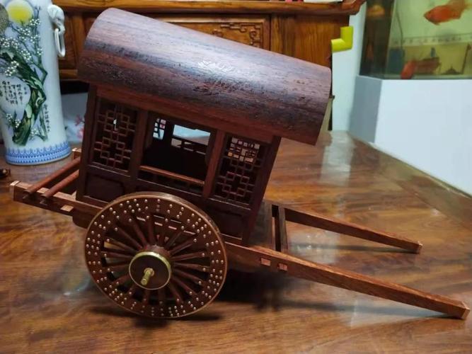 古老智慧的传承：木制手工艺品