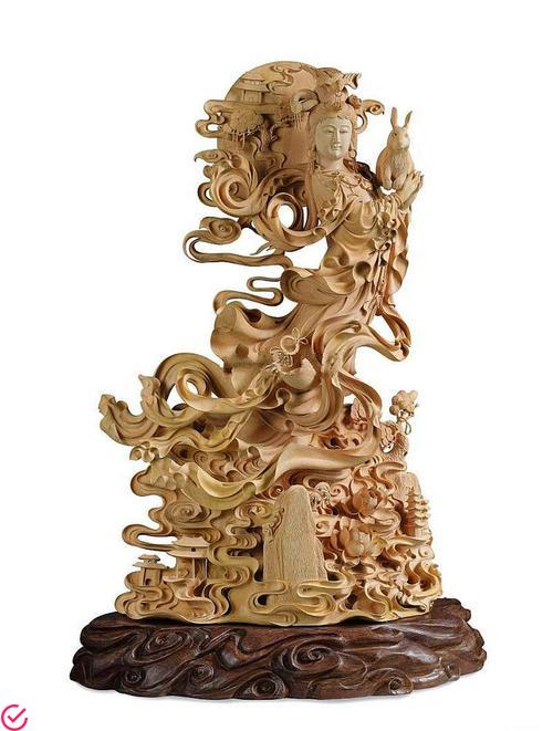 精美的木制手工艺品：恢弘的艺术之美