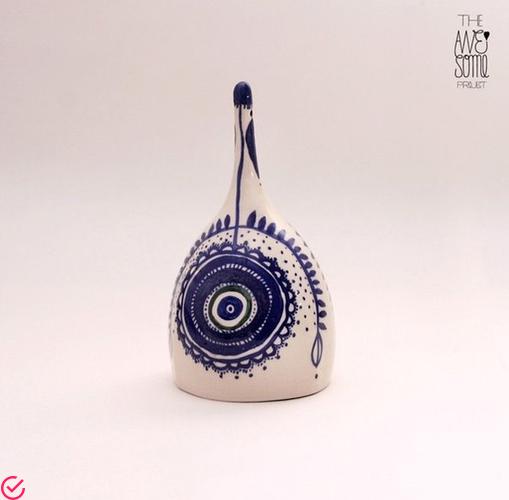 绚丽多彩的手绘陶瓷——一种充满艺术感的工艺品