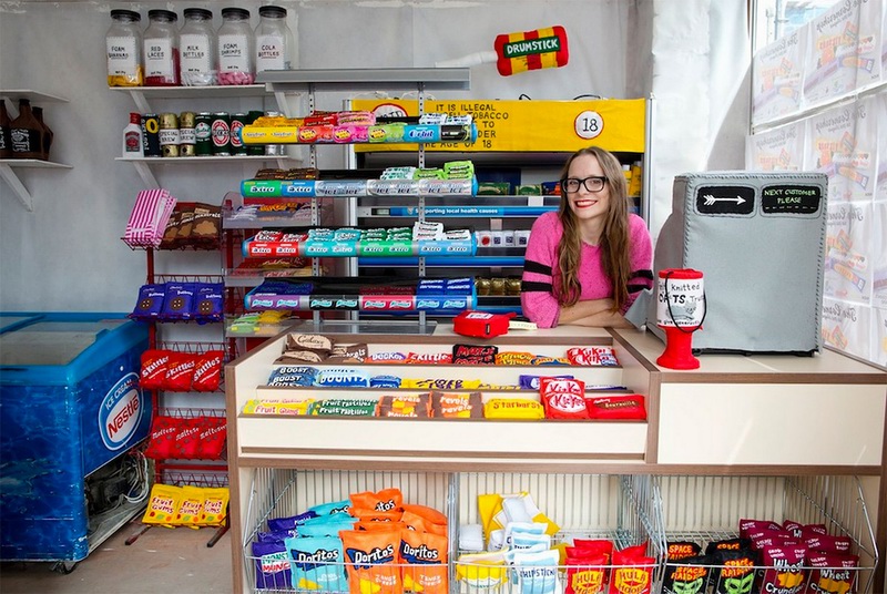 创意产品 | 英国艺术家Lucy Sparrow开了三家全部由毛毡制品组成的超市